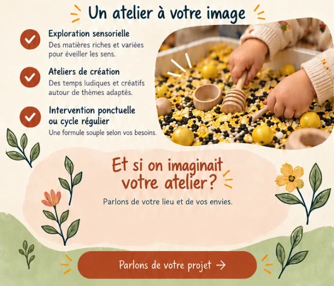 Un enfant explore un bac sensoriel jaune et noir